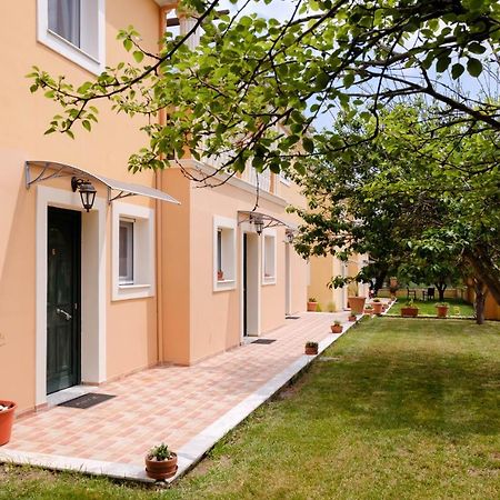 Ballas Paradise Roda  Exterior photo